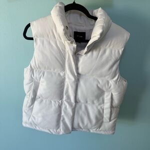 Express NWT White Collared Puffer Faux Leather Vest With Pockets Size Medium